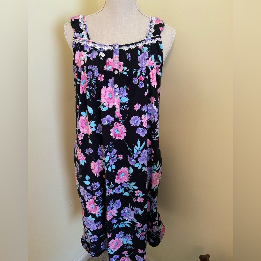 Brand new cotton sleeveless nightgown